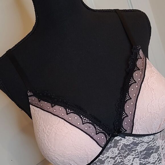 Secret Treasures Pink Lace Baby Doll Set - Picture 2 of 15